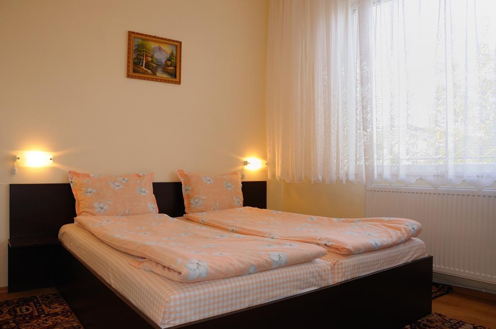 Sakutski House Hisarya Chambre photo